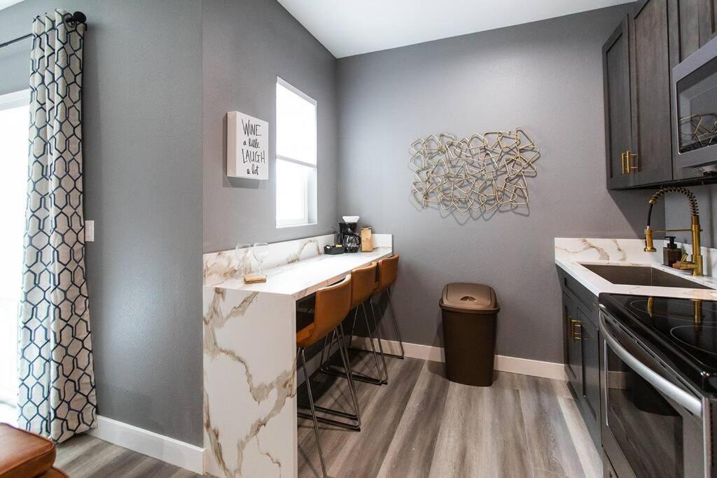 Professionals-Restaurants-Fastwifi-A C-Desk- Pets Apartamento San Diego Exterior foto